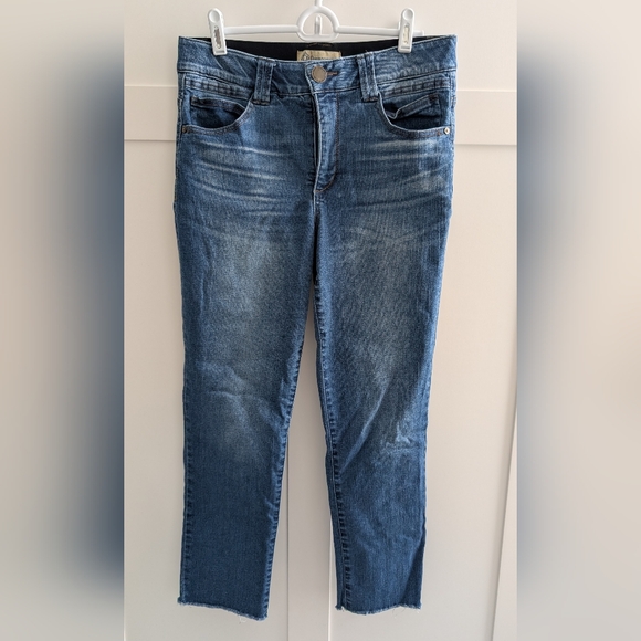 Democracy Ab-Solution Mid-Wash Fray Hem Ankle Jeans - Picture 7 of 13
